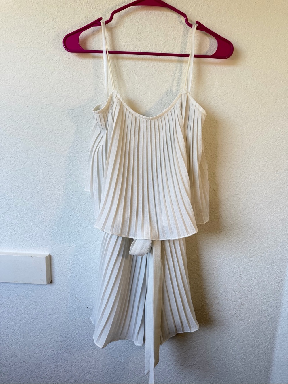 She + Sky White Textured Romper Size Large Women's